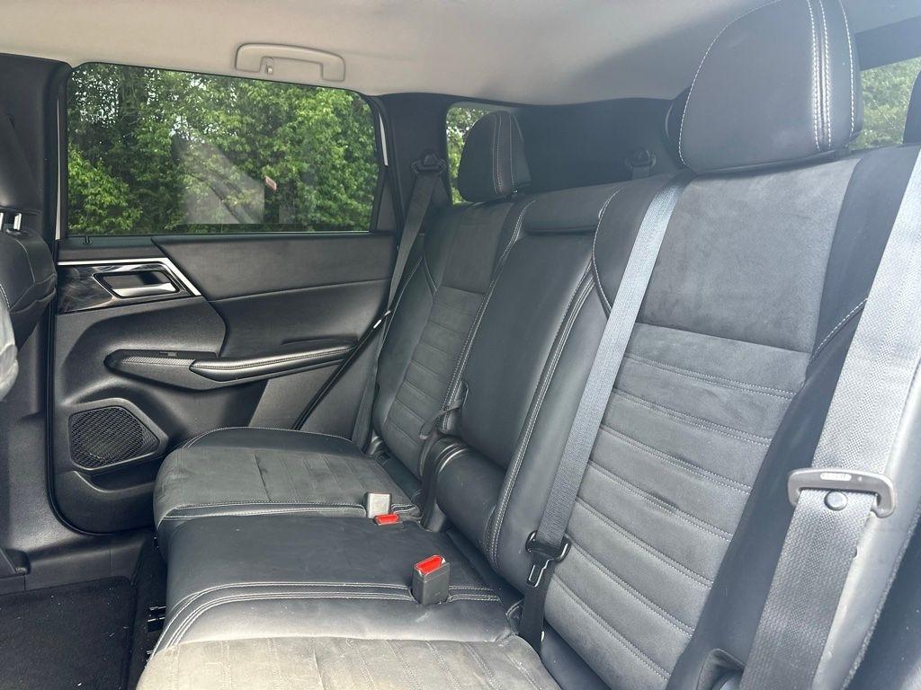 Mitsubishi Outlander  2022