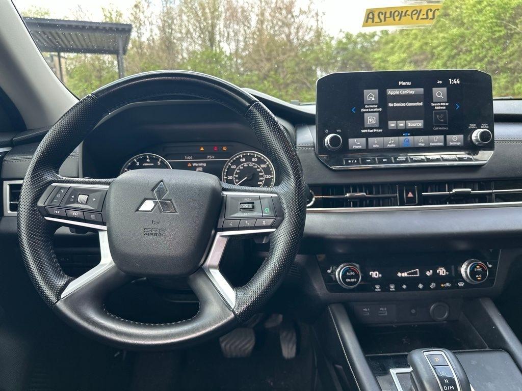 Mitsubishi Outlander  2022