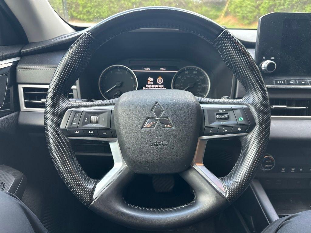 Mitsubishi Outlander  2022
