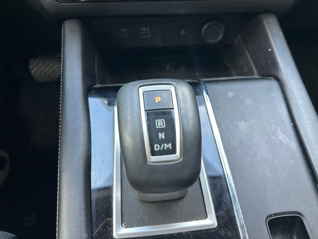 Mitsubishi Outlander  2022