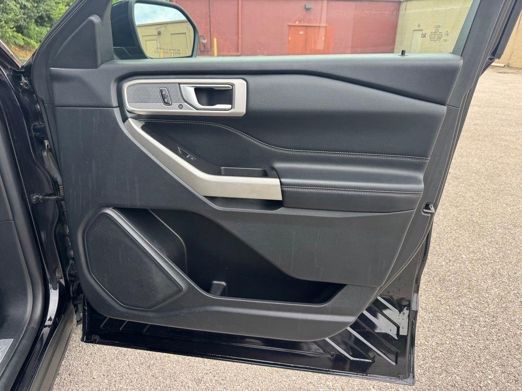 Ford Explorer  2021