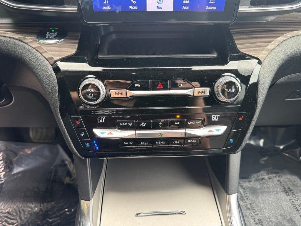 Ford Explorer  2021