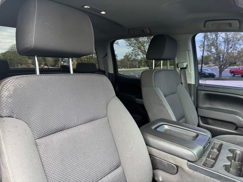 Chevrolet Silverado 2500HD Built After Aug 14  2015