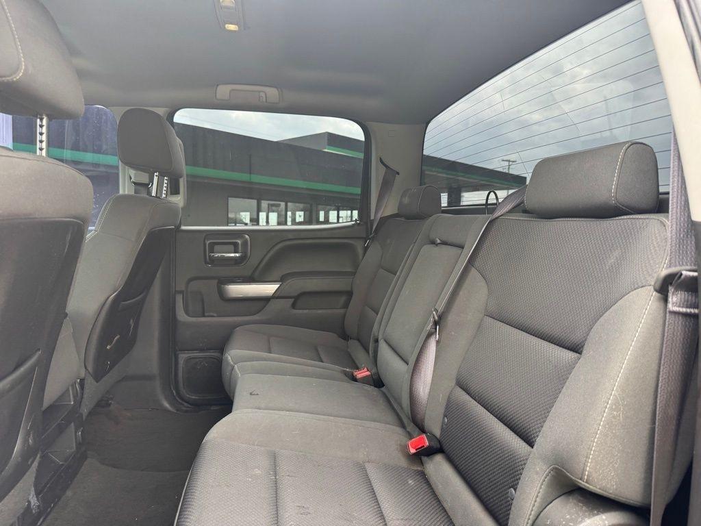 Chevrolet Silverado 2500HD Built After Aug 14  2015