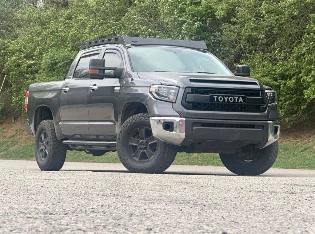 Toyota Tundra 4WD Truck  2014