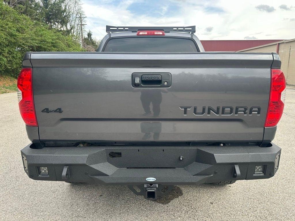 Toyota Tundra 4WD Truck  2014