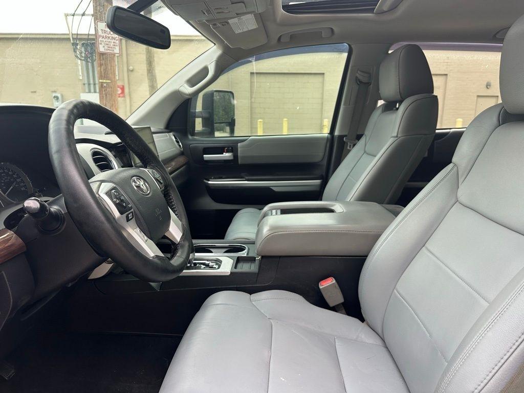 Toyota Tundra 4WD Truck  2014