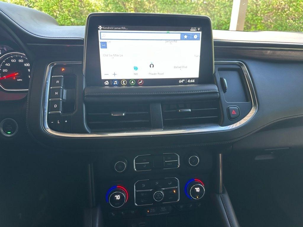 Chevrolet Suburban  2021