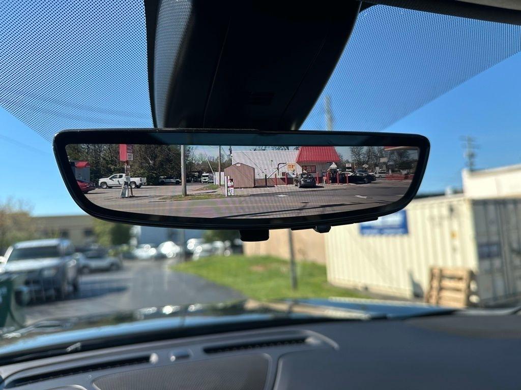 Chevrolet Suburban  2021