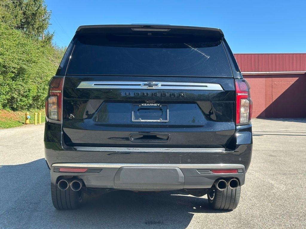 Chevrolet Suburban  2021