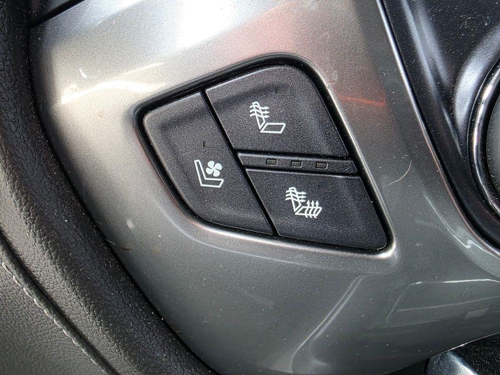 Chevrolet Silverado 1500  2018