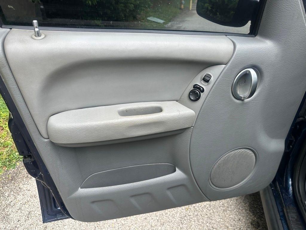 Jeep Liberty  2005