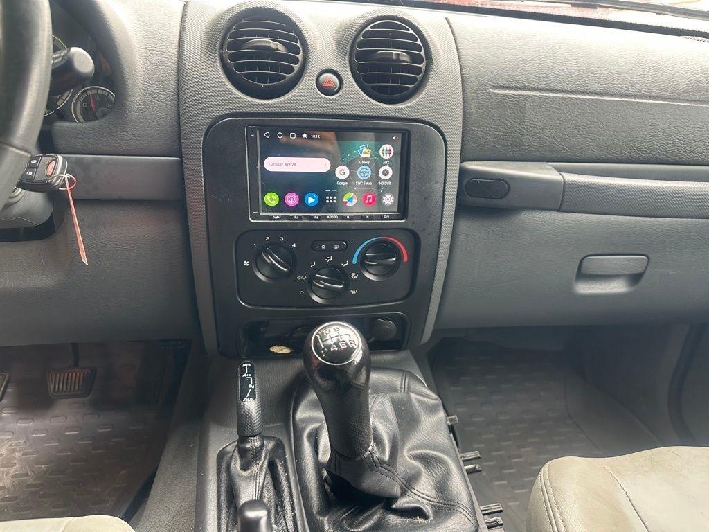 Jeep Liberty  2005