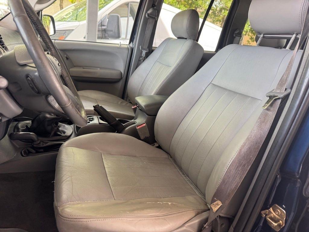 Jeep Liberty  2005