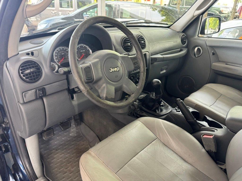 Jeep Liberty  2005