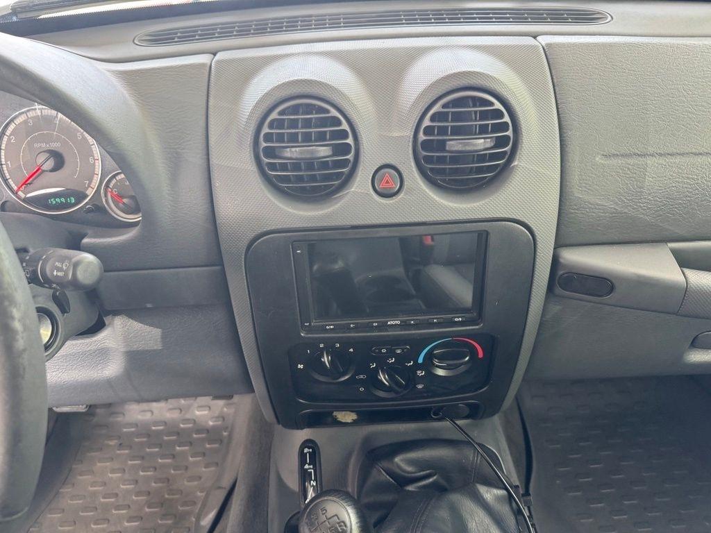 Jeep Liberty  2005