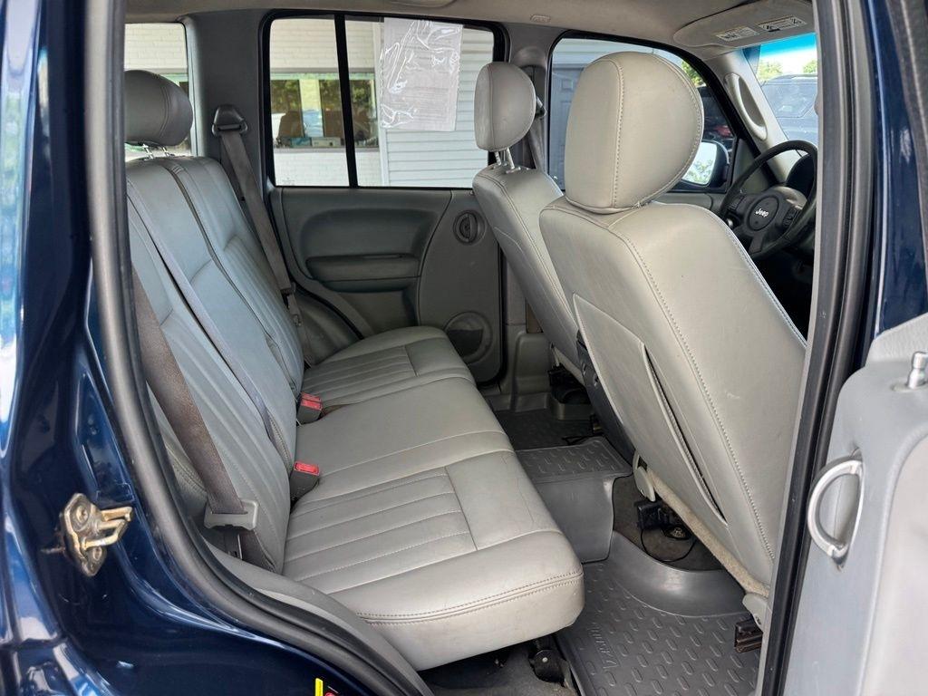 Jeep Liberty  2005