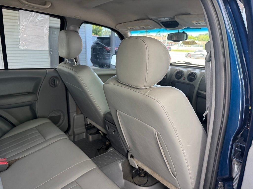 Jeep Liberty  2005