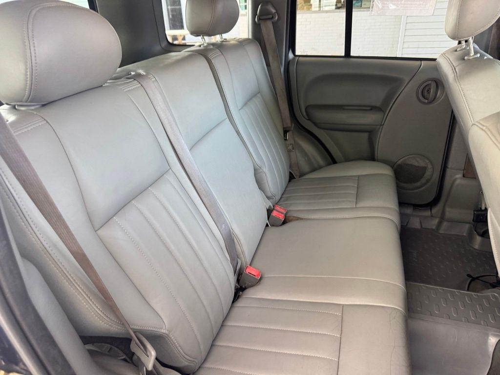 Jeep Liberty  2005