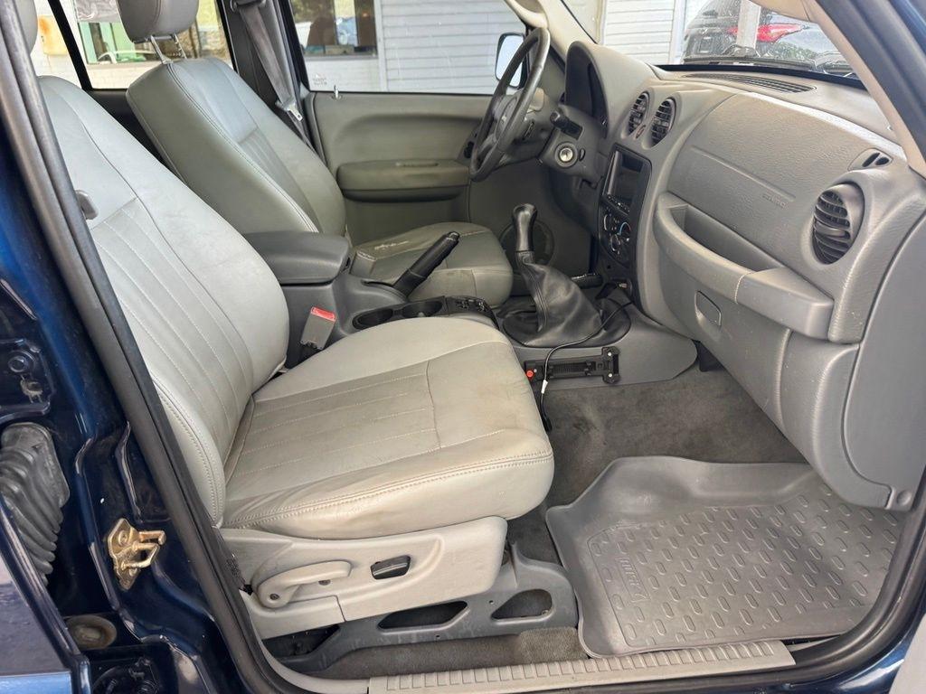 Jeep Liberty  2005