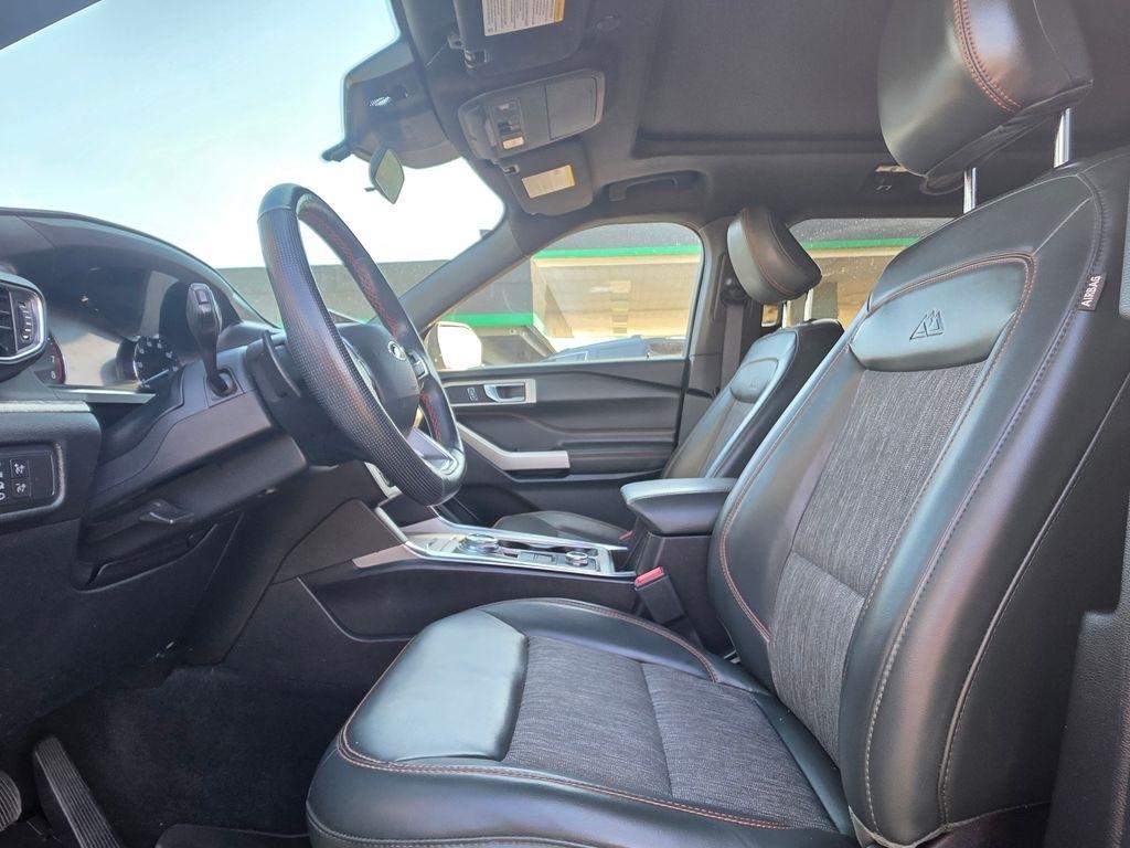 Ford Explorer  2021