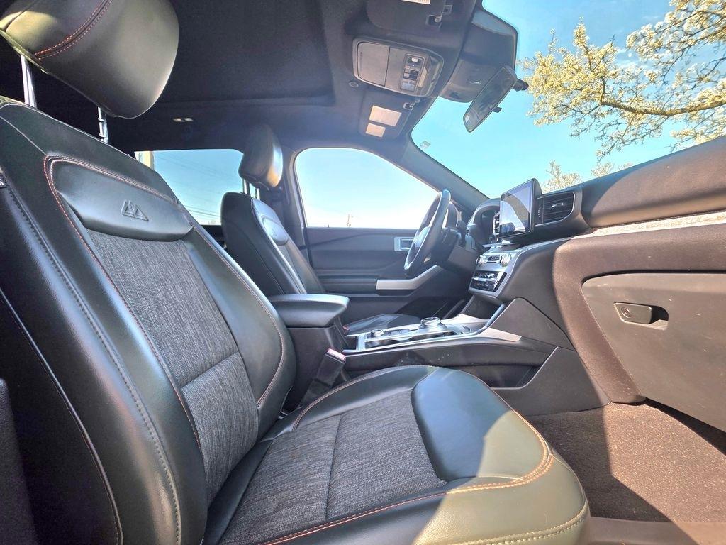 Ford Explorer  2021