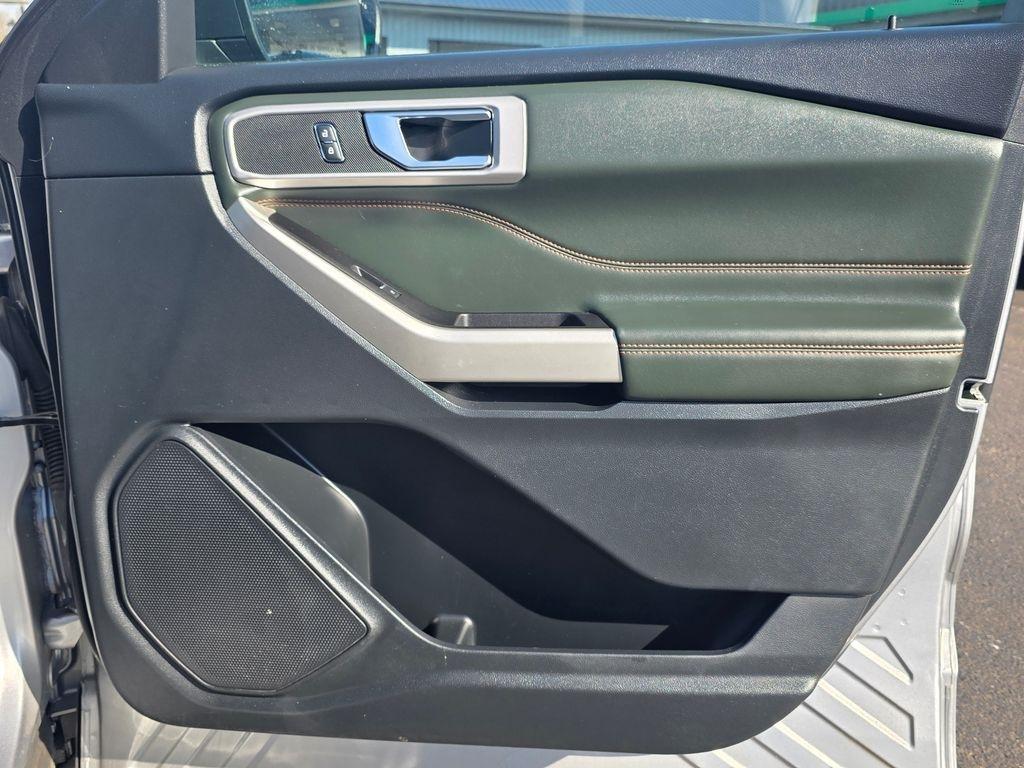 Ford Explorer  2021