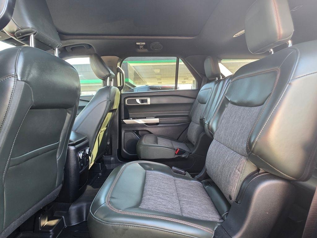 Ford Explorer  2021