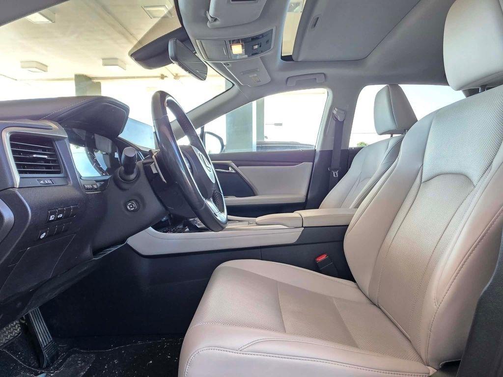 Lexus RX  2020