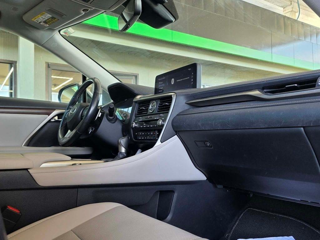 Lexus RX  2020