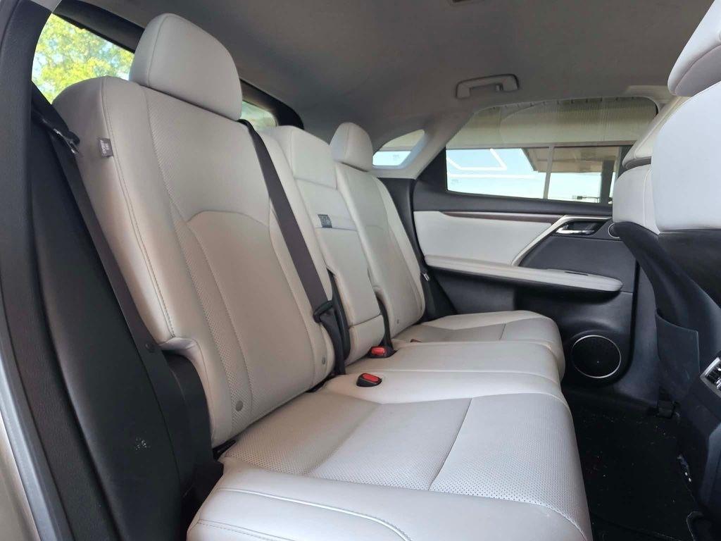 Lexus RX  2020