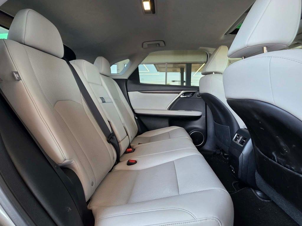 Lexus RX  2020