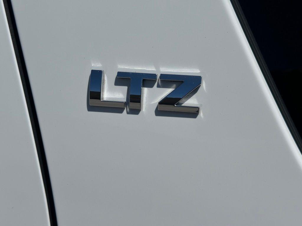 Chevrolet Tahoe  2014