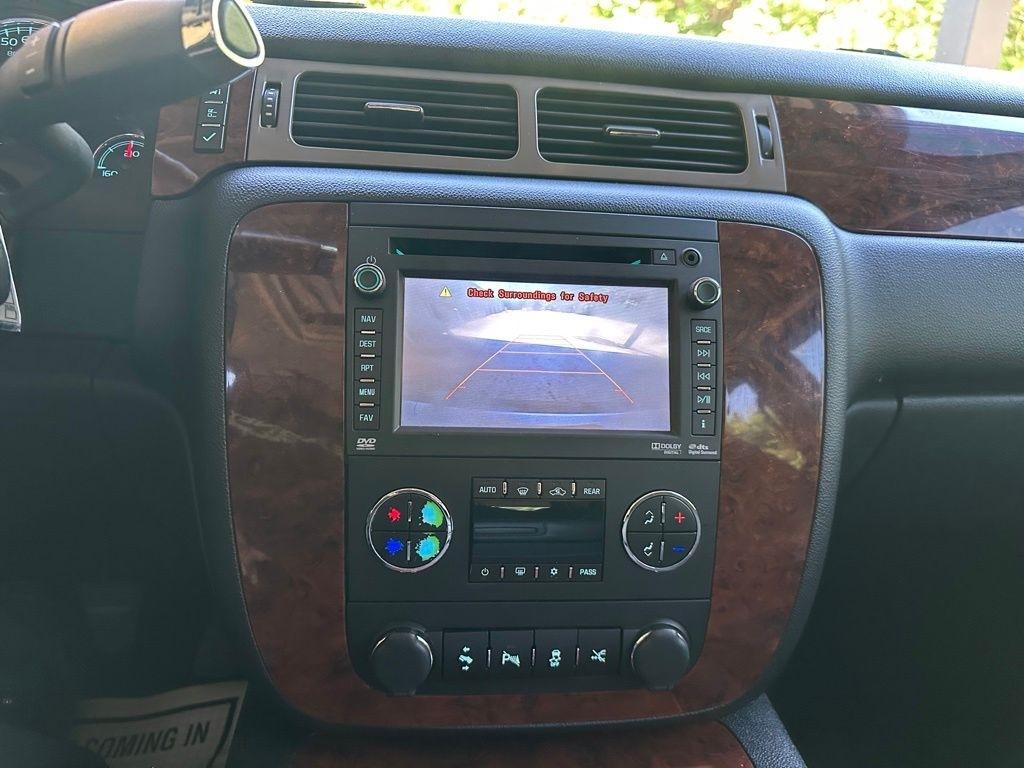 Chevrolet Tahoe  2014