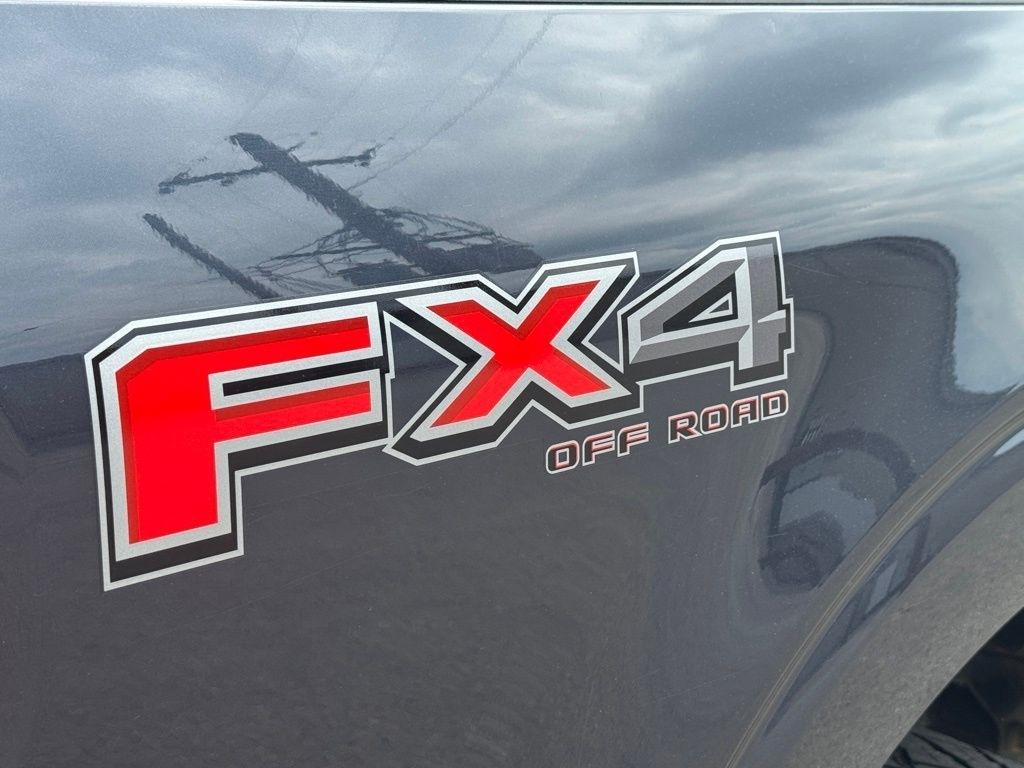 Ford F-150  2022