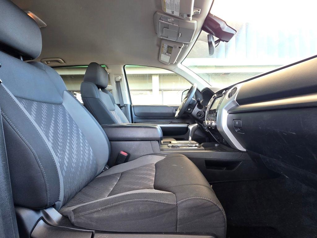 Toyota Tundra 4WD  2018