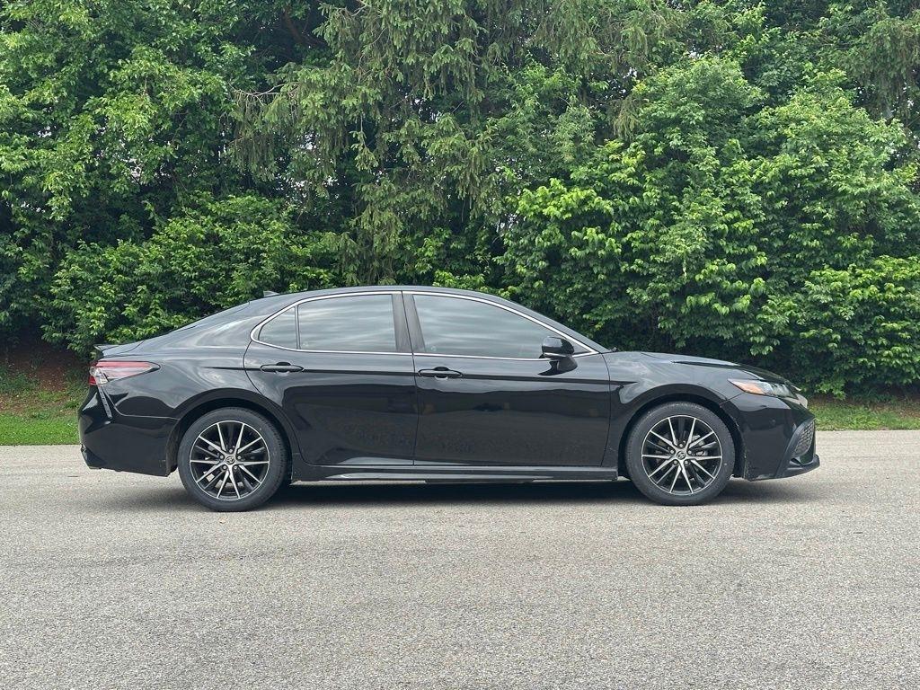 Toyota Camry  2023