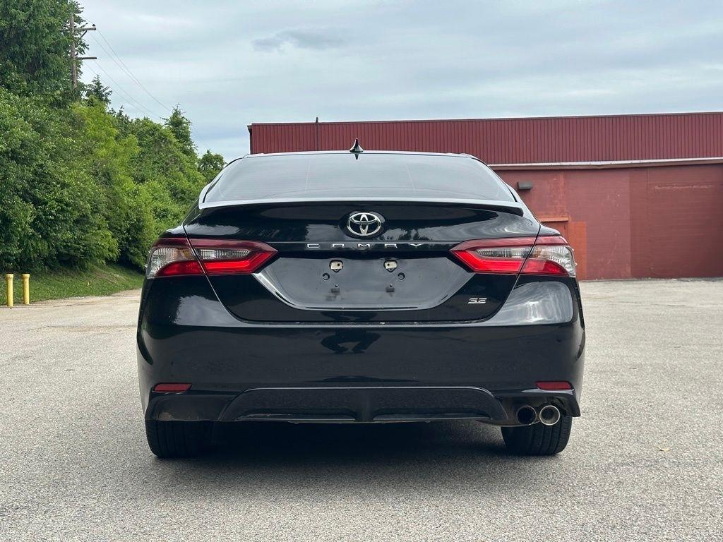 Toyota Camry  2023