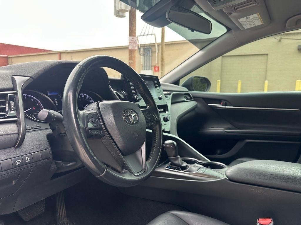 Toyota Camry  2023