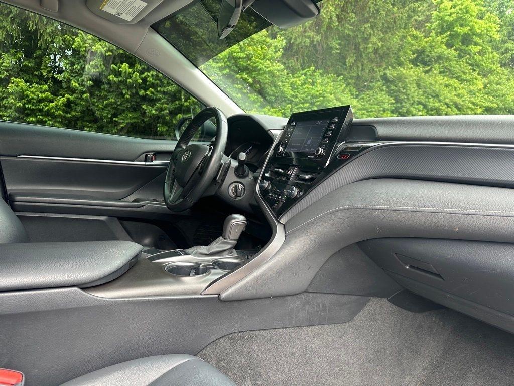 Toyota Camry  2023