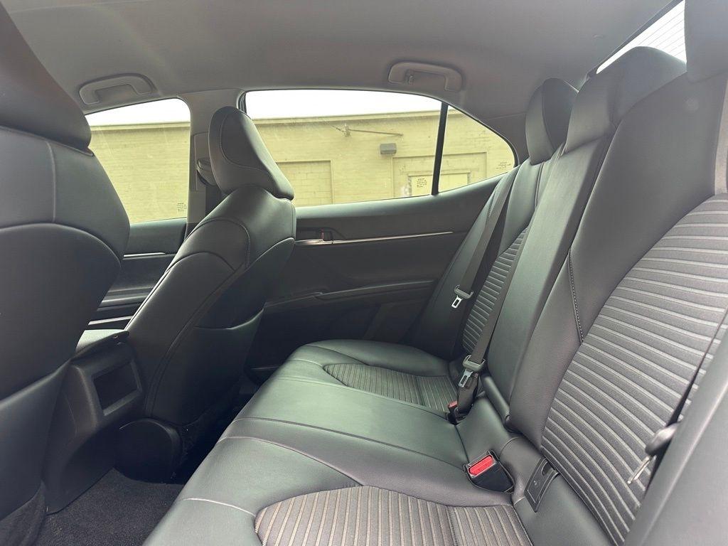 Toyota Camry  2023