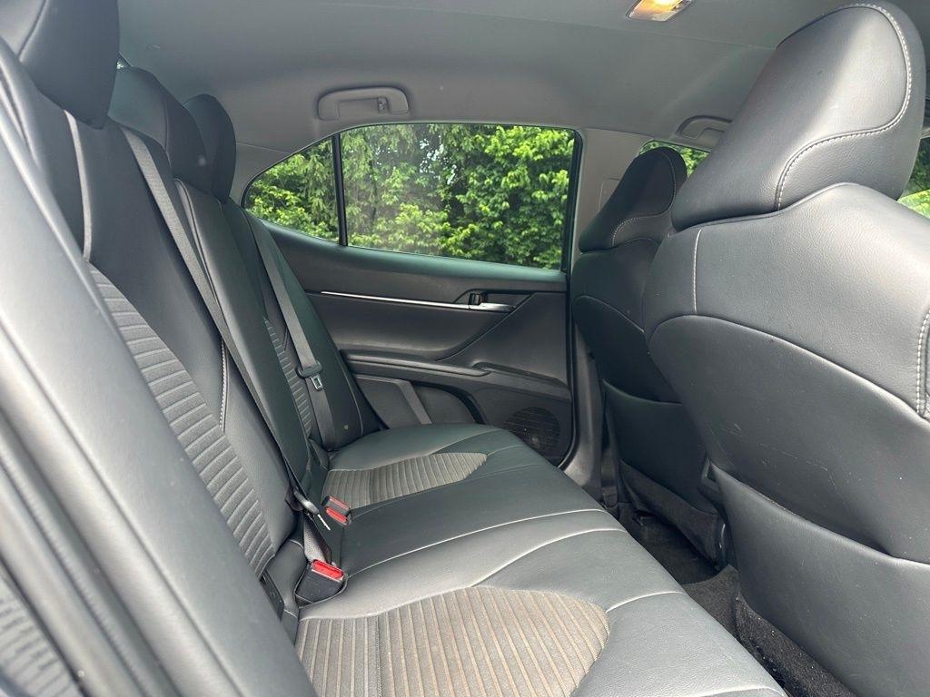 Toyota Camry  2023