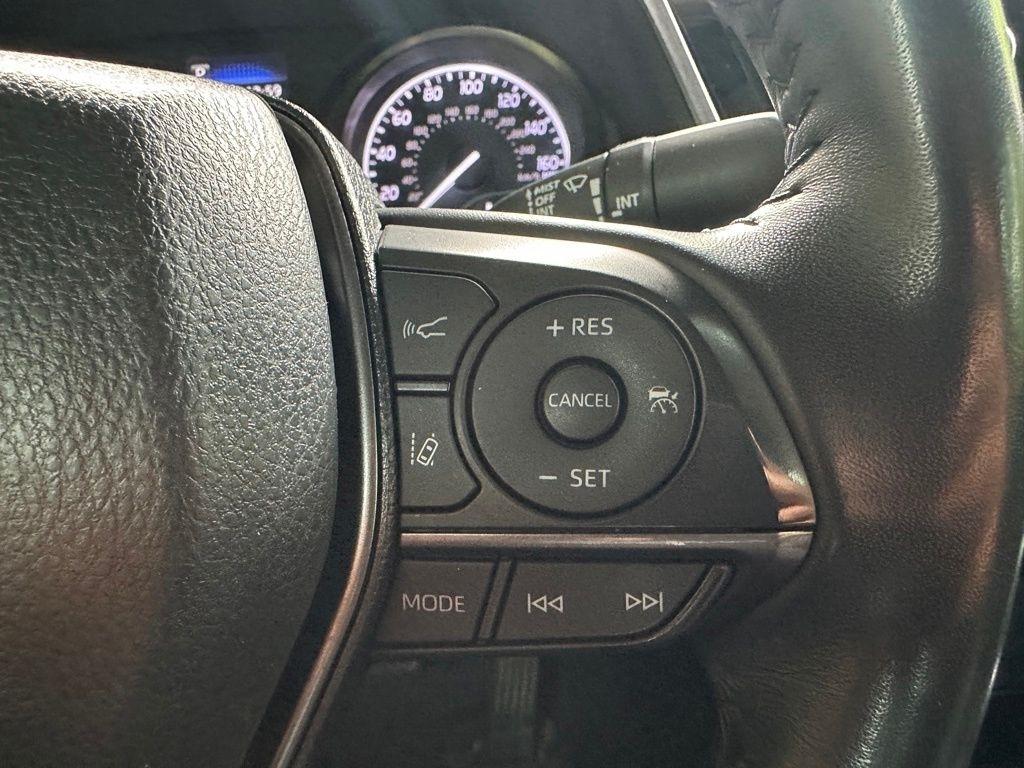 Toyota Camry  2023