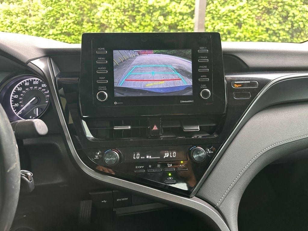 Toyota Camry  2023