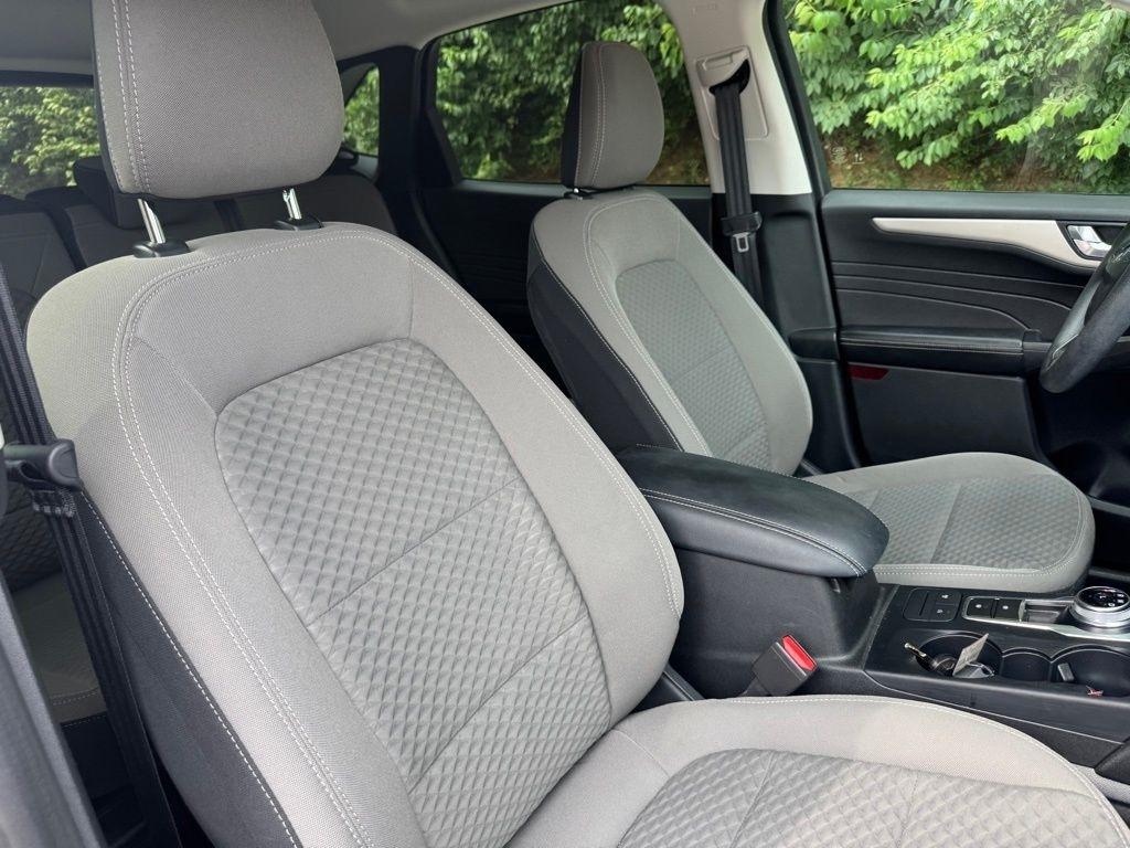 Ford Escape  2021