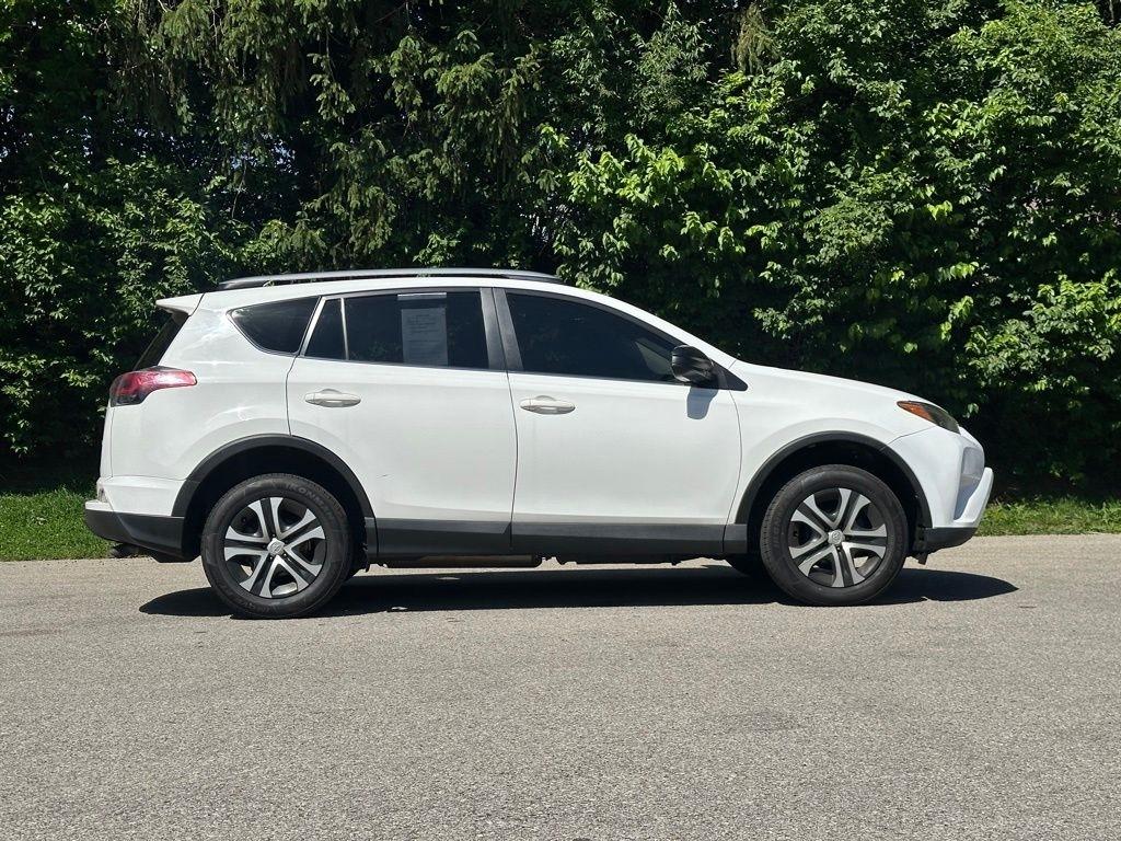 Toyota RAV4  2018