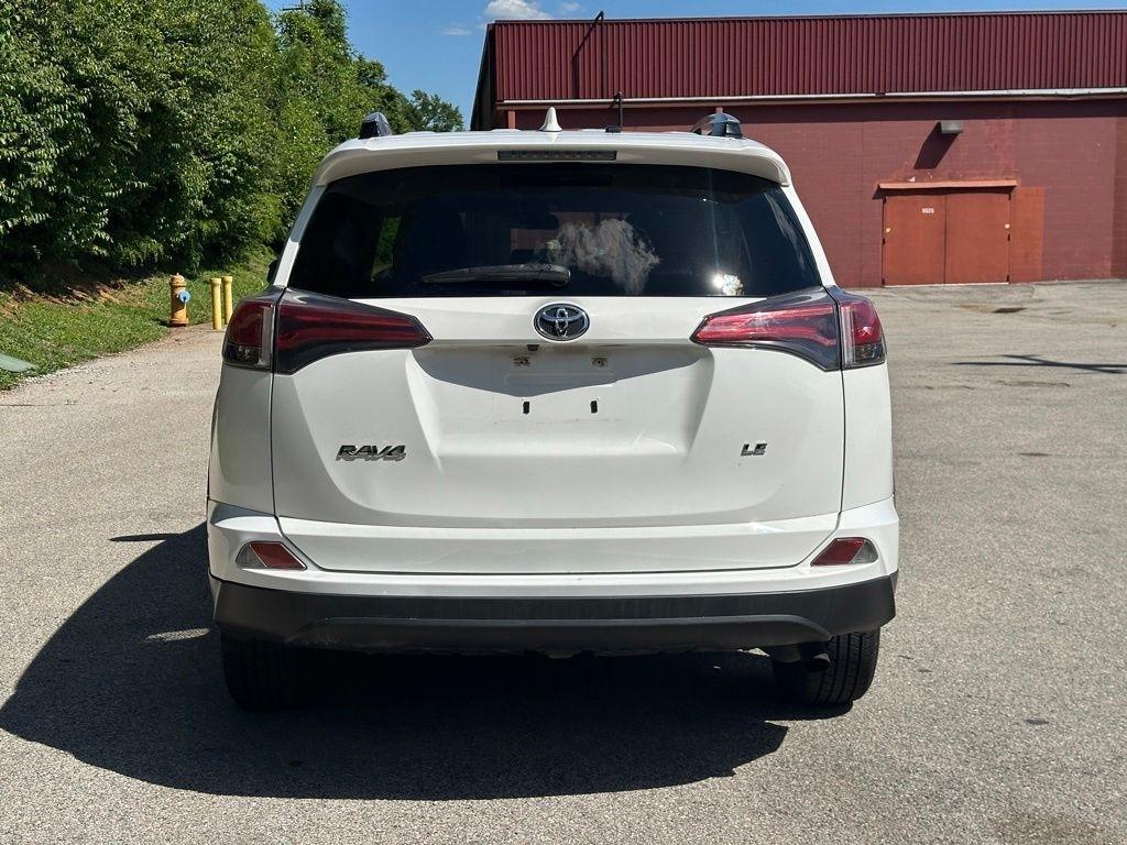 Toyota RAV4  2018