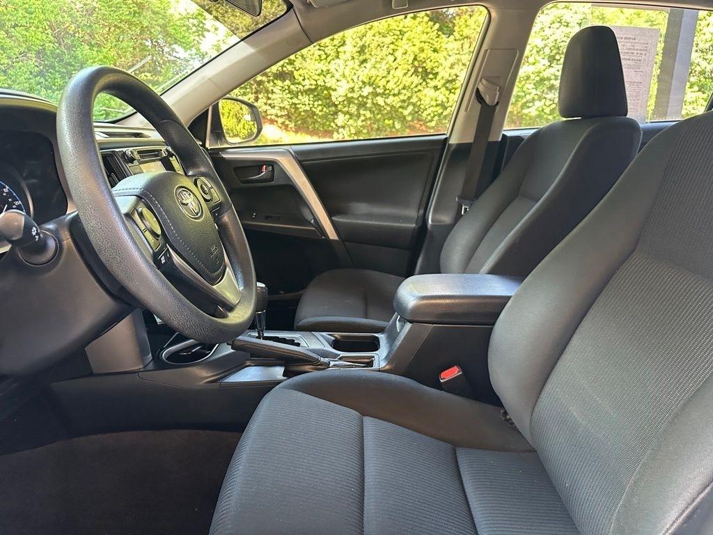 Toyota RAV4  2018