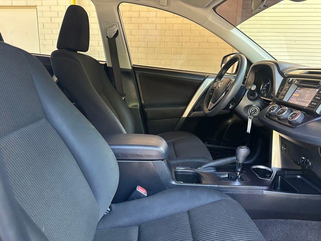 Toyota RAV4  2018