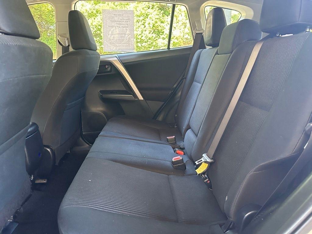 Toyota RAV4  2018